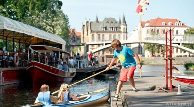 Faire du kayak sur le fleuve Odra à Wroclaw.