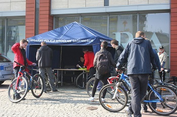 Znakowanie rowerów w Pasażu Grunwaldzkim