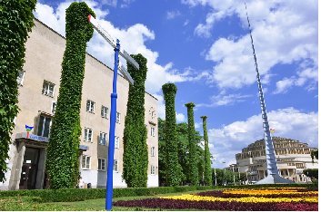 Niedzielny spacer z przewodnikiem Centrum Poznawczego Hali Stulecia