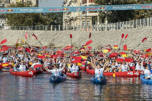 Kajakowy wyścig Red Bull Wiosłem po Odrze
