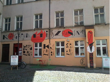 Wymiana ciuchów i potańcówka w Księgarni Hiszpańskiej