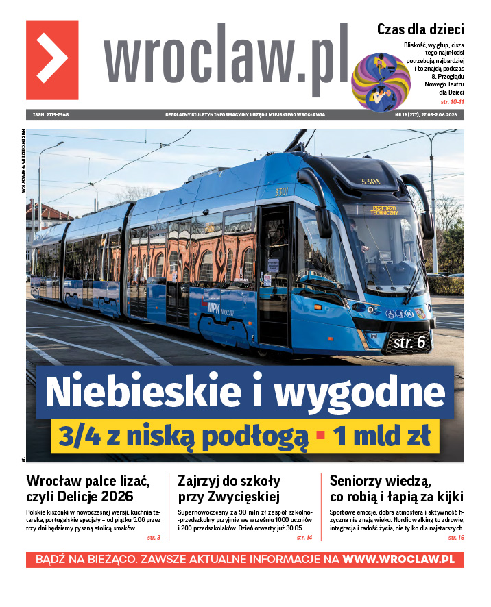 Zdjecie okładki biuletynu - Niebieski tramwaj Moderus Gamma z napisem Przejazd techniczny 