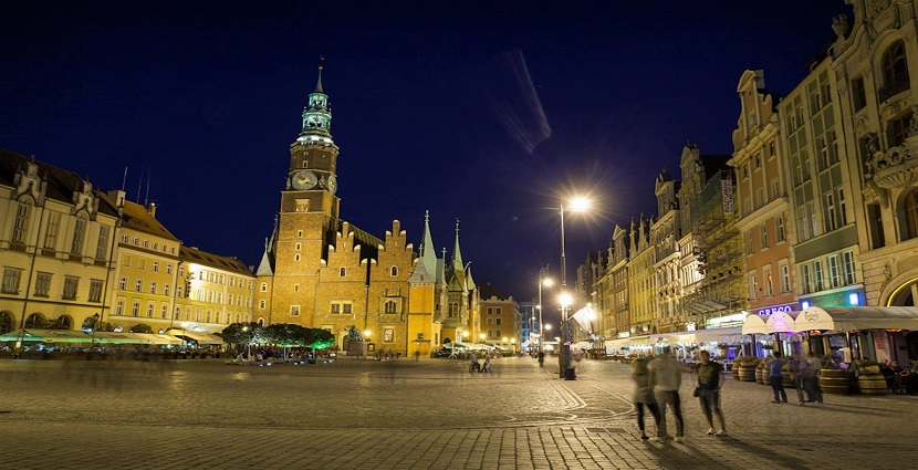 Rynek we Wrocławiu wieczorem