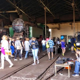 Zdjęcie wydarzenia Pociągiem Retro na festyn kolejowy do Muzeum Parowozownia Jarocin