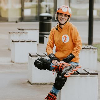 Zdjęcie wydarzenia Charytatywne warsztaty z jazdy na rolkach z Fundacją WyrolujMY
