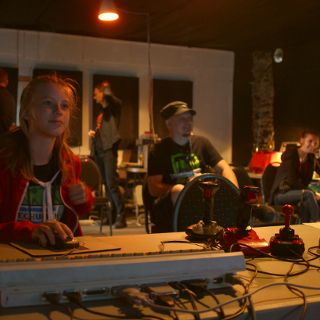 Zdjęcie wydarzenia Powrót do Przeszłości – Retro Komputery, Gry i koncerty muzyki Chiptune!