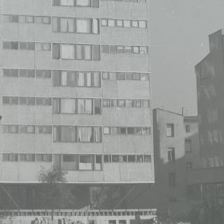 Zdjęcie wydarzenia Śladem architektury – oprowadzanie z przewodnikiem po wystawie „Wrocław 1945-2016”