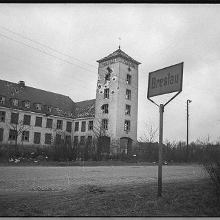Zdjęcie wydarzenia Śladami Festung Breslau [spacer z przewodnikiem]