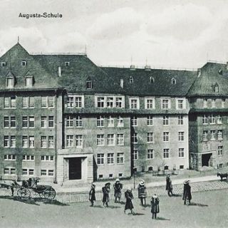 Zdjęcie wydarzenia Gajowice i Powstańców Śląskich. Historyczny spacer z przewodnikien