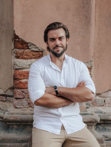 Zdjęcie wydarzenia Spacer z przewodnikiem „płać ile chcesz”. Dwór cesarski, wiszące domy i terroryści