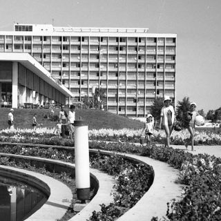 Zdjęcie wydarzenia Czarnomorska utopia 1955-1989. Dramat architektoniczny w pięciu aktach [wystawa]
