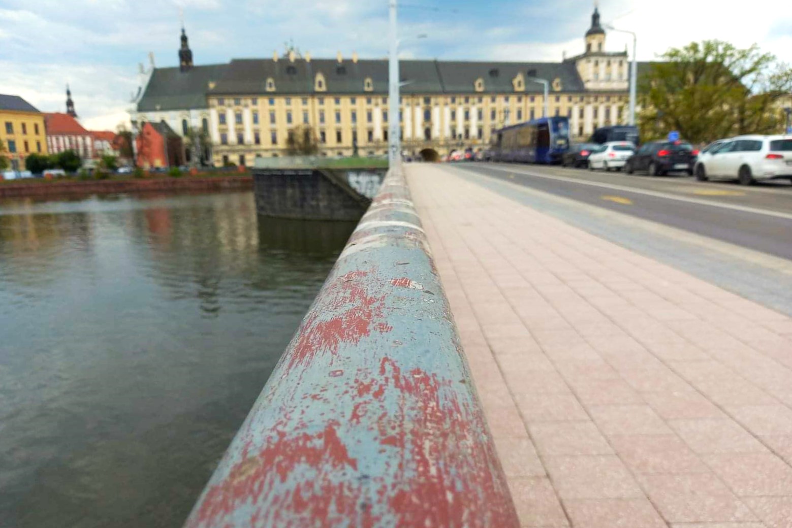 <p>Podczas remontu most&oacute;w Uniwersyteckich odnowione zostaną m.in. balustrady.</p>