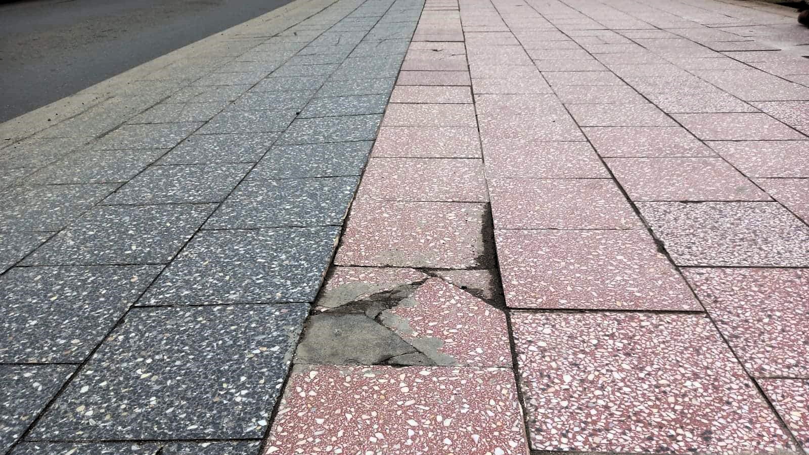 <p>Po remoncie będziemy chodzić i jeździć rowerami po nowej nawierzchni.&nbsp;</p>