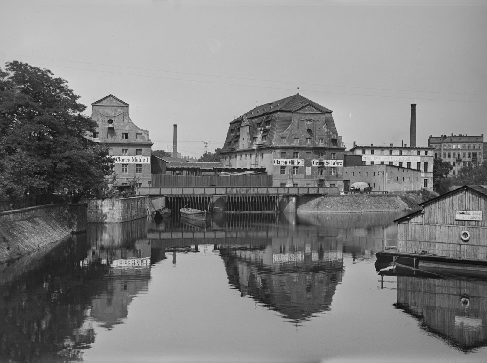 Młyny św. Klary.  Lata 1920–1935. Zdjęcie archiwalne