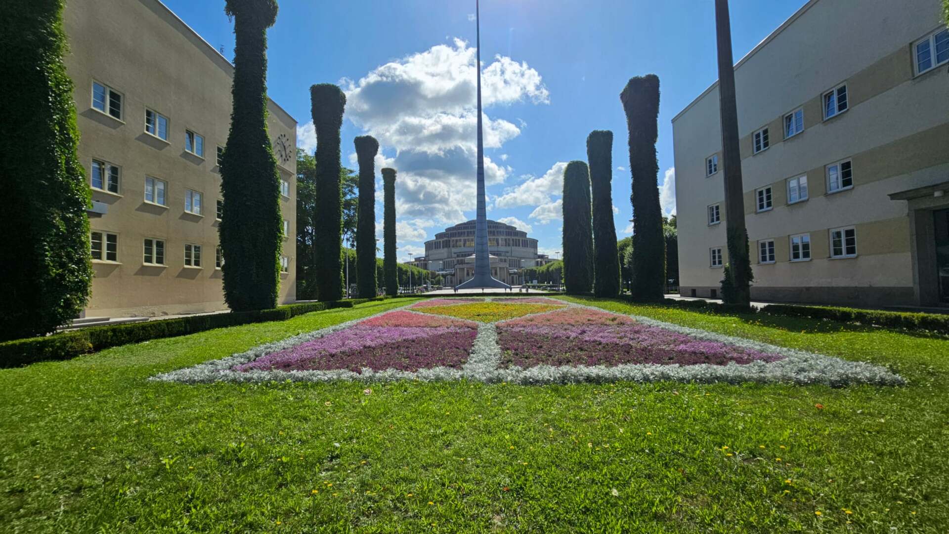 Hala Stulecia i Pergola