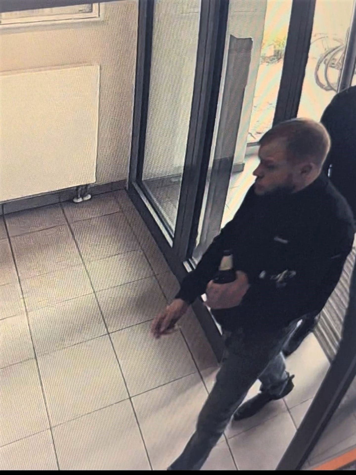 Powiększ obraz: Tego mężczyzny poszukuje wrocławska policja.