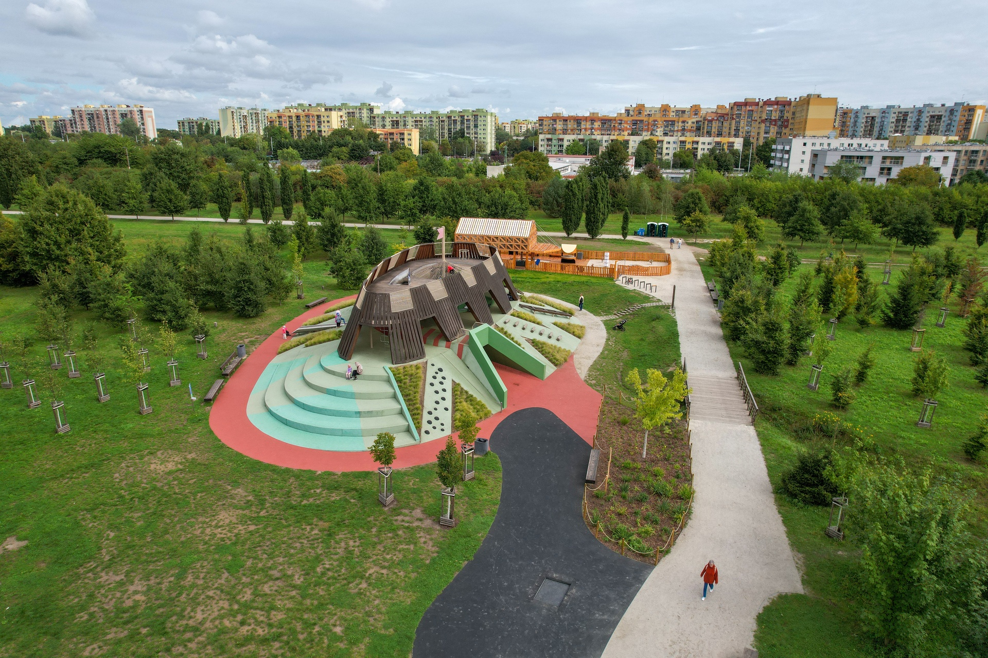 Powiększ obraz: Plac zabaw