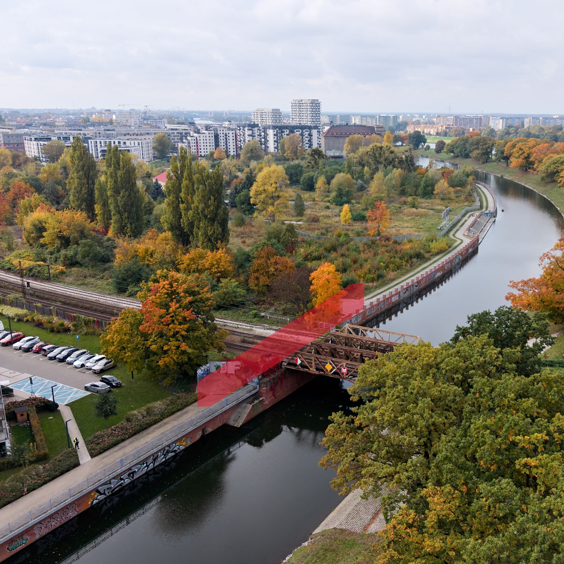 Powiększ obraz: <p>Tunel nr 3 zapewni atrakcyjny ciąg dla pieszych i rowerzyst&oacute;w wzdłuż Kanału Miejskiego&nbsp;</p>
