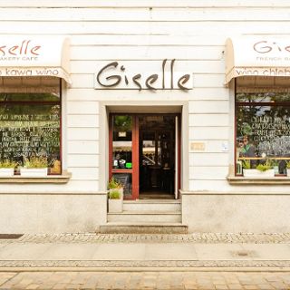 Cafe Giselle