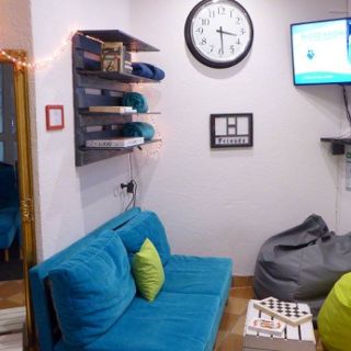 FlyFly Hostel