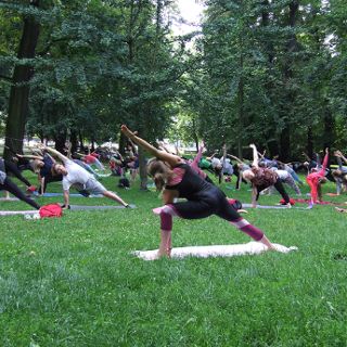 Zdjęcie wydarzenia Yoga in the Park 2018