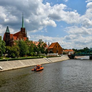 Tumski Bridge