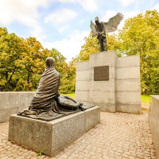 Denkmal für die Opfer von Katyń