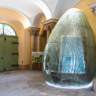 Szklane jajo - portiernia w głównym Gmachu Uniwersytetu Wrocławskiego