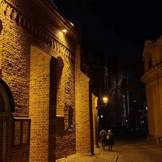 Zdjęcie wydarzenia Opowieści z dreszczykiem, nocne zwiedzanie Wrocławia 2 h z licencjonowanym przewodnikiem