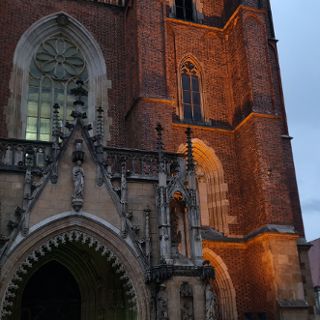 Zdjęcie wydarzenia „Podążaj za latarnikiem” – spacer po Wrocławiu