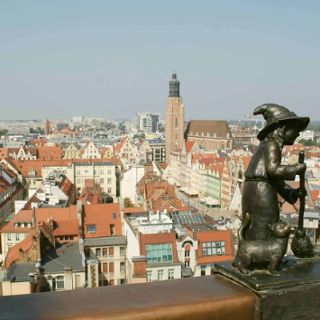 Zdjęcie wydarzenia „Tajemnice, legendy i czarownice...“, spacer z wejściem na wieże, zwiedzanie Wrocławia z licencjonowanym przewodnikiem 2 h