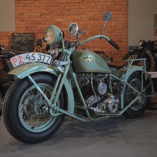 Muzeum Motoryzacji Zamek Topacz
