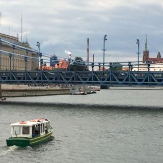 Barco Tara. Paseos en barco por el Oder