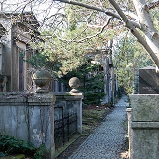 Antiguo Cementerio Judío – Museo del Arte de Cementerio en ul. Ślężnej