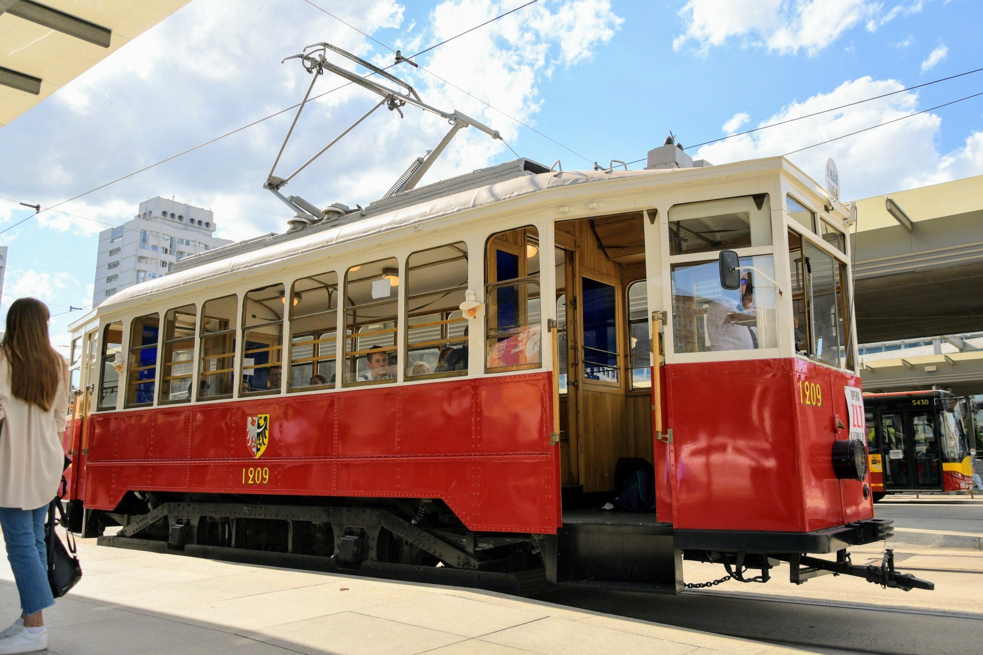 Powiększ obraz: Odrestaurowany LH Standard na Zabytkowych Liniach Turystycznych (zdjęcie archiwalne)