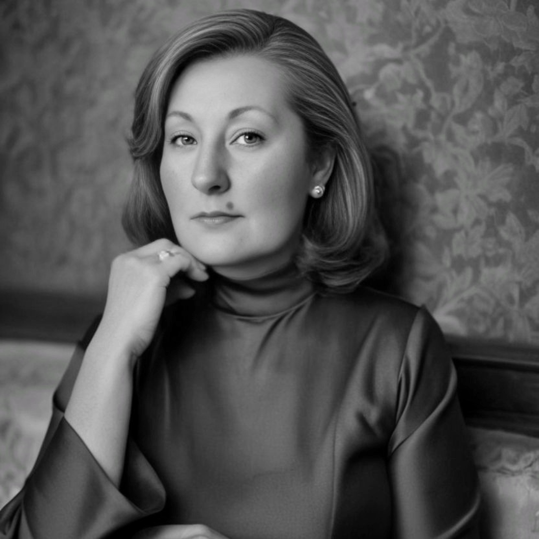 <p>Sopranistka i promotorka kultury, autorka projekt&oacute;w &bdquo;R&oacute;życki 2.0&rdquo; i &bdquo;Opera da się lubić&rdquo;. Pracownik referatu Promocji UM w Karpaczu,&nbsp; organizuje wydarzenia kulturalne na Dolnym Śląsku.&nbsp;</p> <p>Uznana sopranistka dramatyczna oraz promotorka kultury, aktywnie działająca na Dolnym Śląsku. Studiowała na Akademii Muzycznej w Katowicach, zdobyła międzynarodowe uznanie dzięki zwycięstwu w prestiżowym konkursie Elizabeth Connell Prize for Dramatic Sopranos w Sydney. W swojej karierze występowała na scenach Opery Śląskiej, TWON, Opery Bałtyckiej oraz na festiwalach międzynarodowych, takich jak Bregenzer Festspiele, Immling Festspiele w Niemczech. W jej repertuarze znajdują się najważniejsze role operowe, m.in. Aida, Elżbieta w &bdquo;Don Carlosie&rdquo;, Leonora w &bdquo;Mocy przeznaczenia&rdquo; Verdiego czy słynna Tosca.&nbsp;</p> <p>Opr&oacute;cz działalności artystycznej, Anna Patrys jest zaangażowana w liczne projekty promujące sztukę i muzykę klasyczną. Autorski projekt &bdquo;R&oacute;życki 2.0 &ndash; R&oacute;życki Reimaginowany&rdquo; poświęcony jest reinterpretacji tw&oacute;rczości Ludomira R&oacute;życkiego, odkrywając jego muzykę na nowo w nowoczesnym kontekście. Kolejna inicjatywa, &bdquo;Opera da się lubić&rdquo;, popularyzuje operę w spos&oacute;b przystępny i angażujący dla szerokiej publiczności.&nbsp;</p> <p>W sferze online artystka stworzyła serie koncert&oacute;w monograficznych &bdquo;Śpiewogranie&rdquo; oraz &bdquo;Klasyka dla Ciebie&rdquo;, kt&oacute;re obejmują łącznie 15 koncert&oacute;w dostępnych online. Te wydarzenia zyskały uznanie za nowoczesne podejście do prezentowania muzyki klasycznej.&nbsp;</p> <p>Anna Patrys wsp&oacute;łpracuje z Karkonoską Filharmonią Kameralną, dla kt&oacute;rej stworzyła nazwę i logo, wspierając rozw&oacute;j i promocję zespołu. Angażuje się we wsp&oacute;łpracę z lokalnymi organizacjami, takimi jak Fundacja Boskie Karkonoskie, promując kobiety w kulturze, oraz Stowarzyszenie Senior w Mysłakowicach, dla kt&oacute;rego tworzy wydarzenia kulturalne.&nbsp;</p> <p>Anna Patrys wsp&oacute;łorganizowała koncerty noworoczne w Zdrojowym Teatrze Animacji w Jeleniej G&oacute;rze i przyciąga uwagę meloman&oacute;w lokalnych oraz międzynarodowych, umacniając pozycję Dolnego Śląska na mapie kulturalnej Polski.&nbsp;</p> <p><strong>Rekomendacje:</strong></p> <ul class="wp-block-list"> <li>Krystyna Janda</li> <li>Jerzy Łużniak</li> </ul>