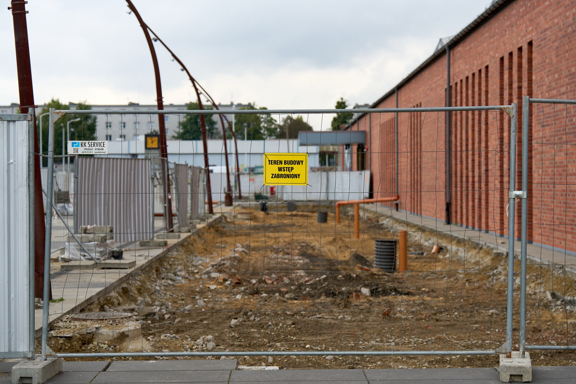 Przebudowa placu przy Centrum Historii Zajezdnia