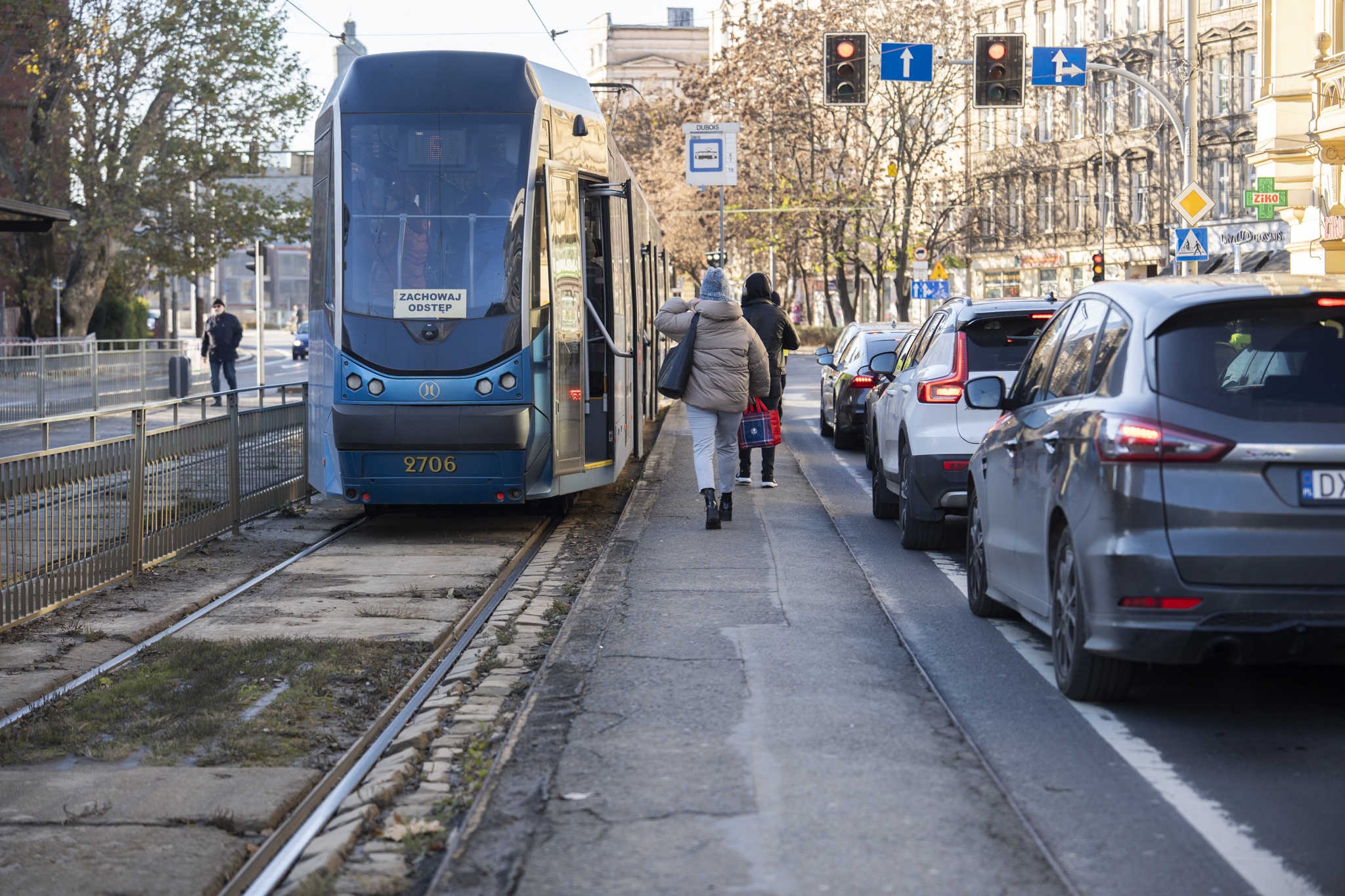 Najwęższy przystanek w mieście, a może i na świecie, zniknie w sobotę 22 listopada