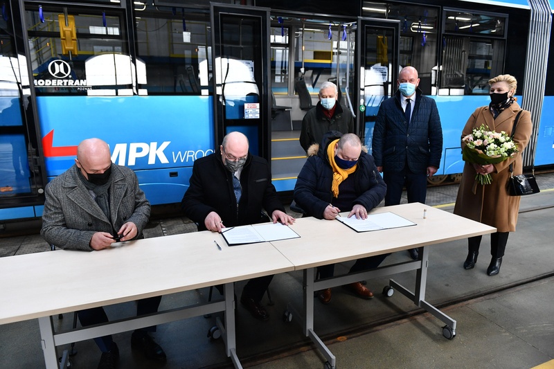 21 dodatkowych tramwajów MODERUS GAMMA dla Wrocławia