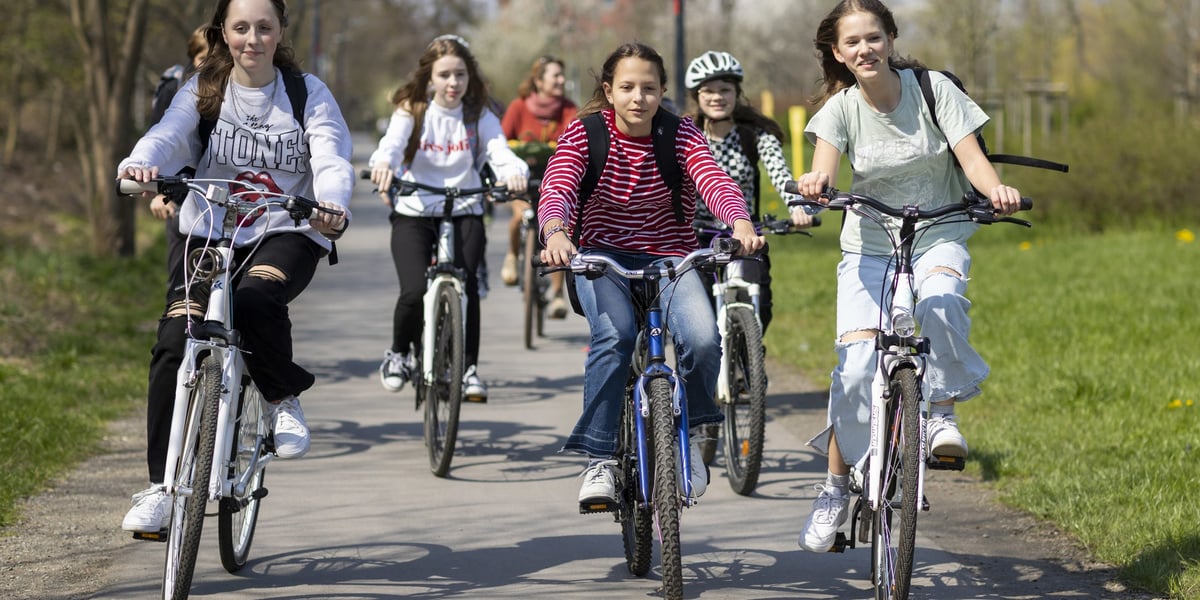Rowerzystki na Promenadzie Krzyckiej