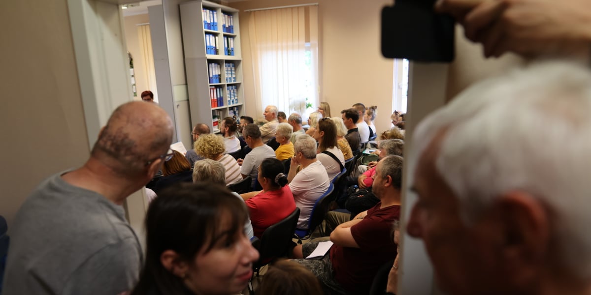 Spotkanie mieszkańców Trzonolinowca z zarządcą budynku, 31 lipiec 2023