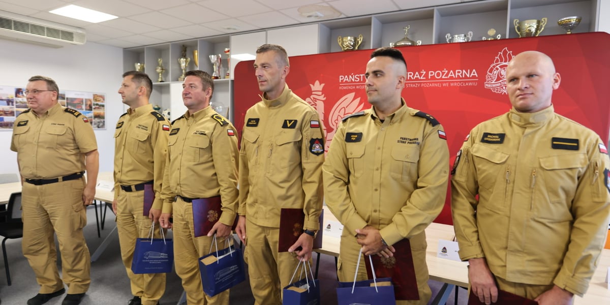 Dolnośląscy strażacy wrócili z akcji  gaszenia pożarów  w Grecji.