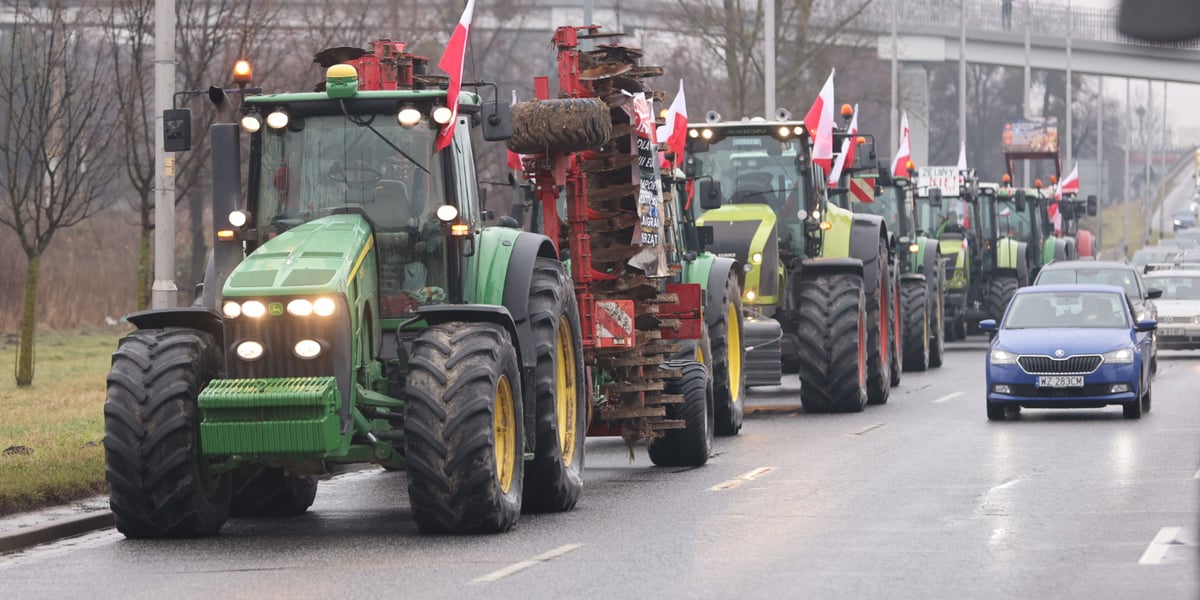 Protest rolników we Wrocławiu. Ciągniki blokują pas ruchu