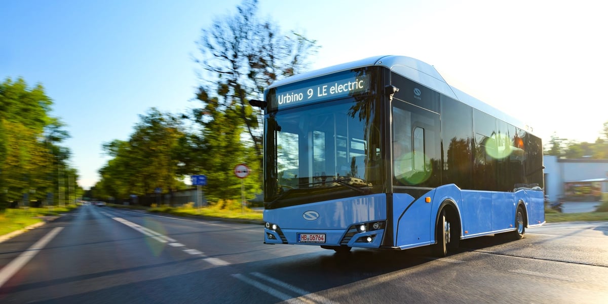 Taki niewielki 9-metrowy elektryczny Solaris będzie woził pasażerów na linii Wrocław - gmina Miękinia. 