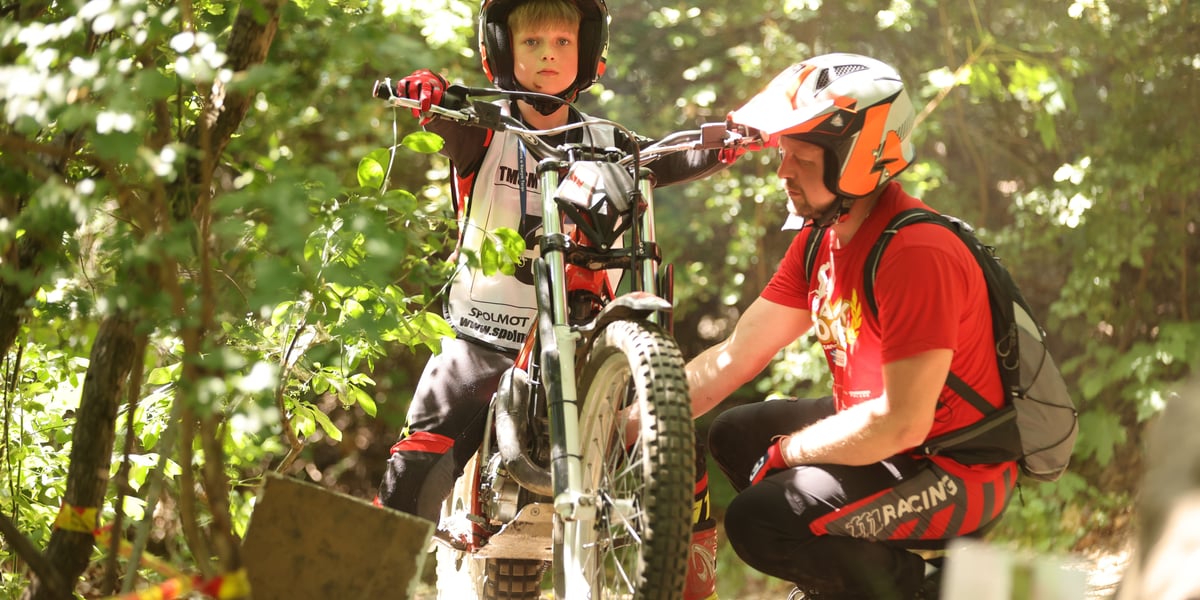 Zawodnik 52. edycji Motocyklowego Rajdu Wrocławskiego 