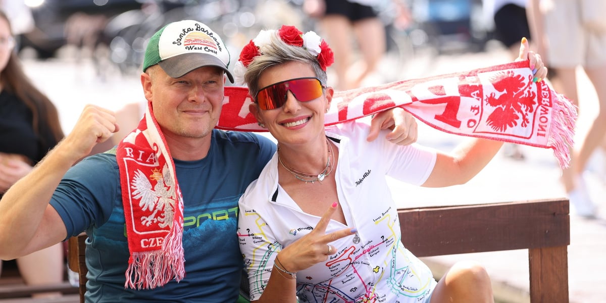 Finałowy mecz Polska-Francja  w siatkówce mężczyzn - Strefa Kibica w Porcie Węglowym we Wrocławiu