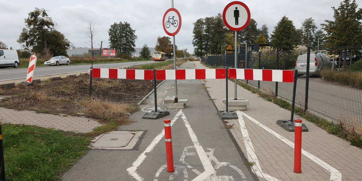 Droga rowerowa na Awicenny - budowa chwilowo została wstrzymana 