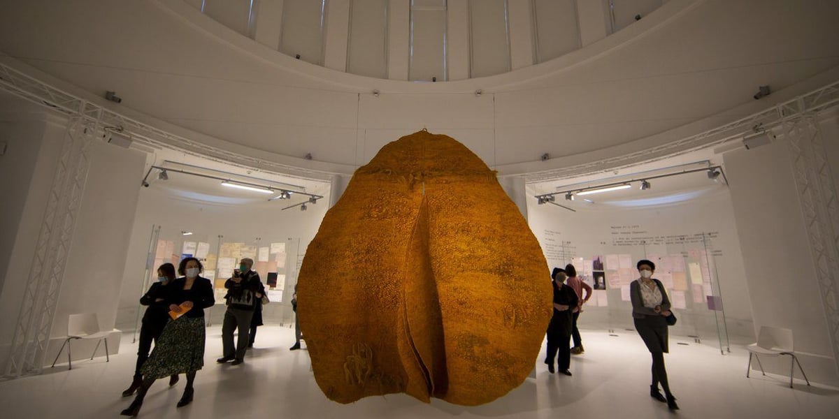 Abakan żółty, jedno z najcenniejszych dzieł z kolekcji Muzeum Narodowego we Wrocławiu