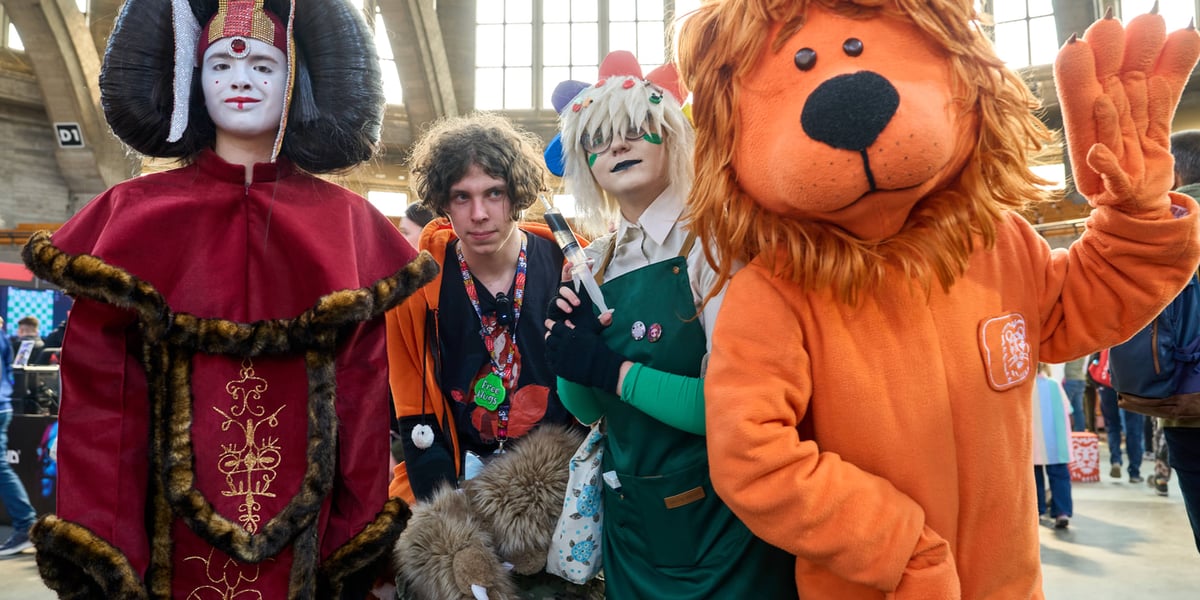 Na zdjęciu uczestnicy One More Game 2026 w Hali Stulecia przebrani za ulubione postaci