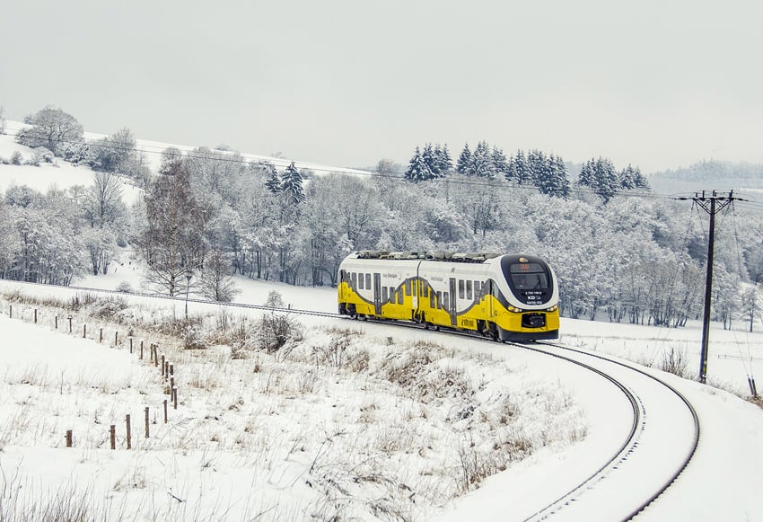 Pociągami na ferie – dodatkowe połączenia i promocje
